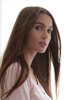 hena 22 year female call girls in Aerocity